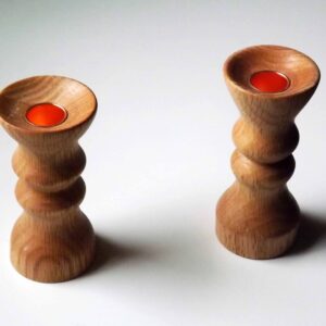 OAK-CANDLE-HOLDER